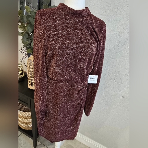 Laundry By Shelli Segal Metallic Long Sleeve Dress - Picture 7 of 8